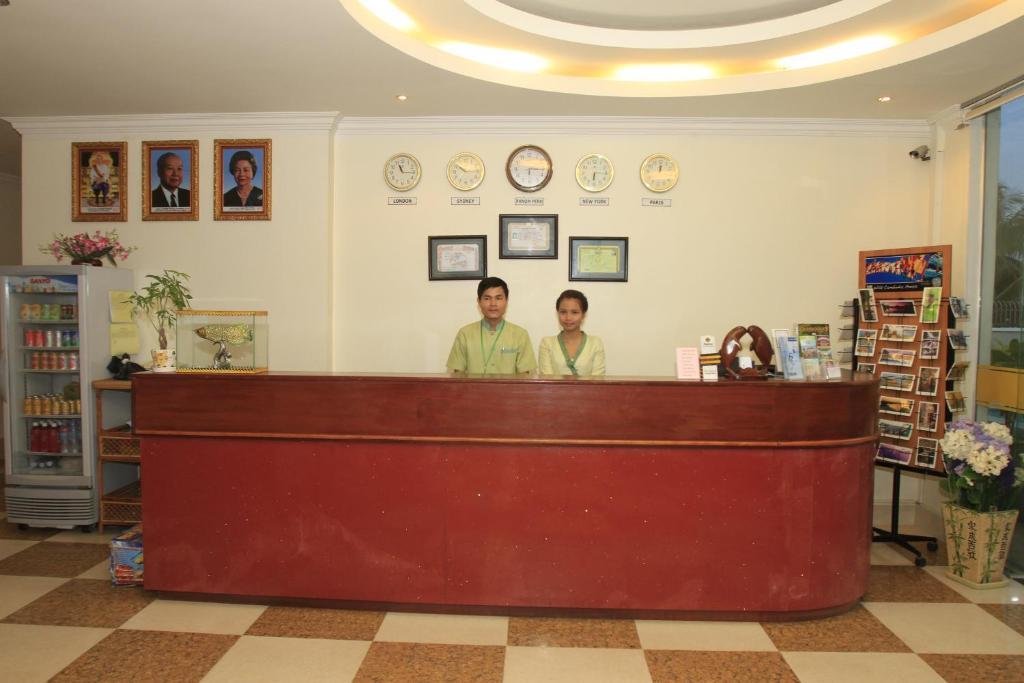 White Beach Hotel Sihanoukville Exterior photo